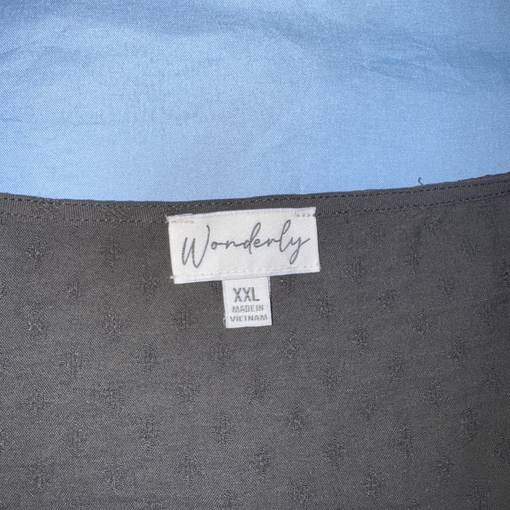 Black Patterned Short Sleeve Blouse - Picture 2 of 2